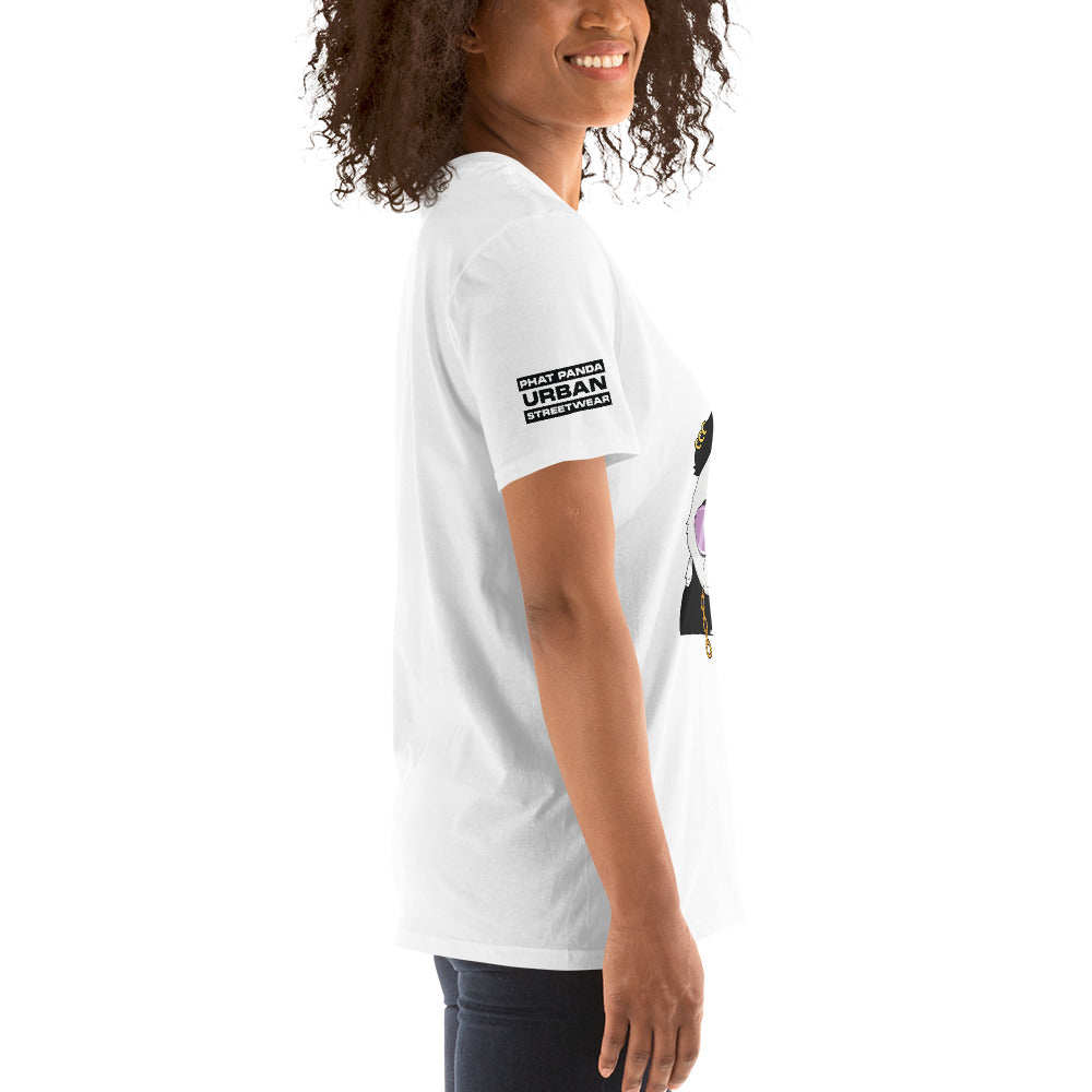 Panda King Light PurplePHAT PANDA URBAN STREETWEARYou've now found the staple t-shirt of your wardrobe. It's made of 100% ring-spun cotton and is soft and comfy. The double stitching on the neckline and sleeves add